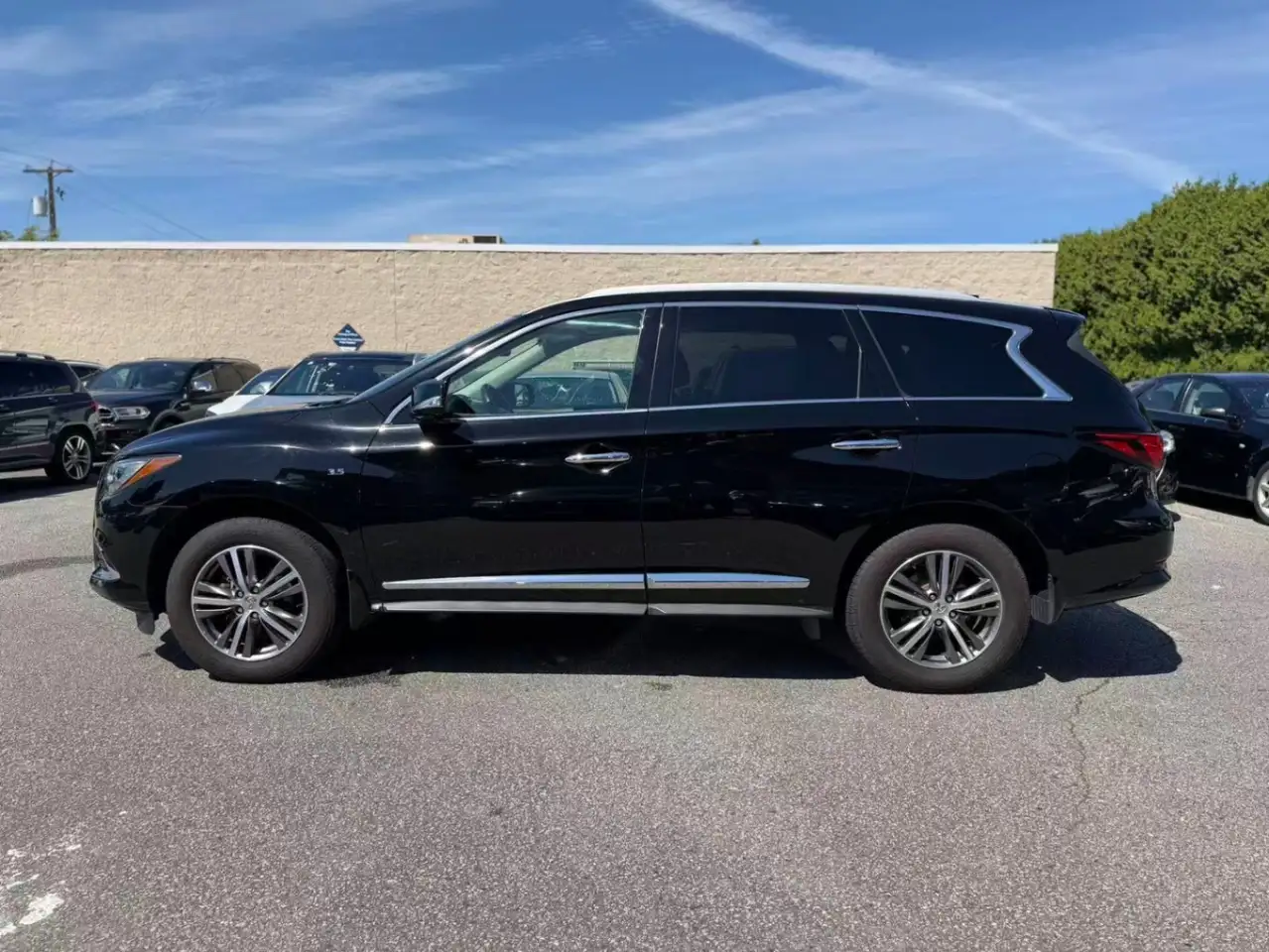 Infiniti QX60 снимка Infiniti QX60