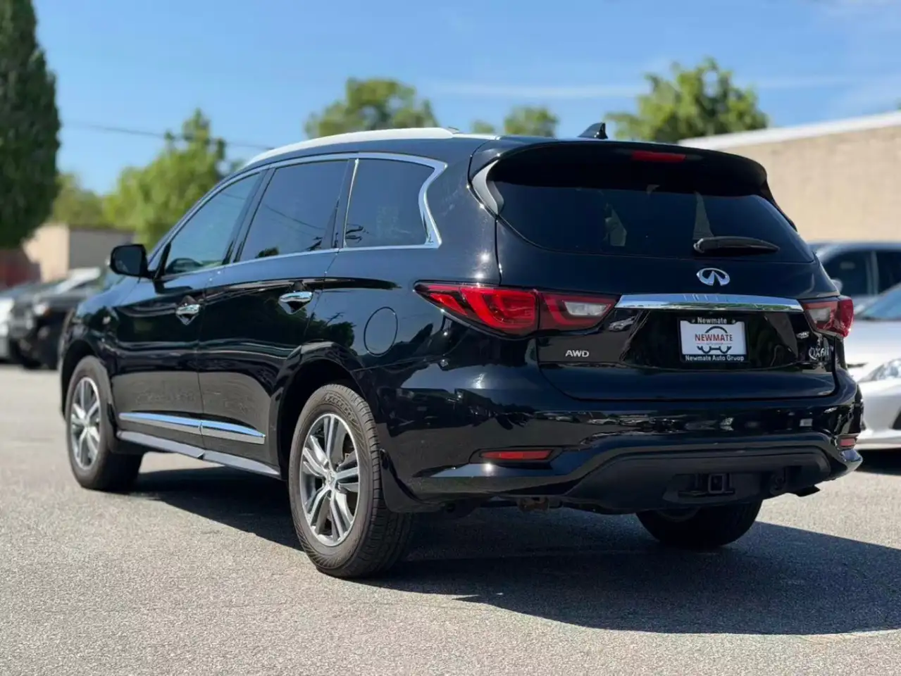 Infiniti QX60 снимка Infiniti QX60