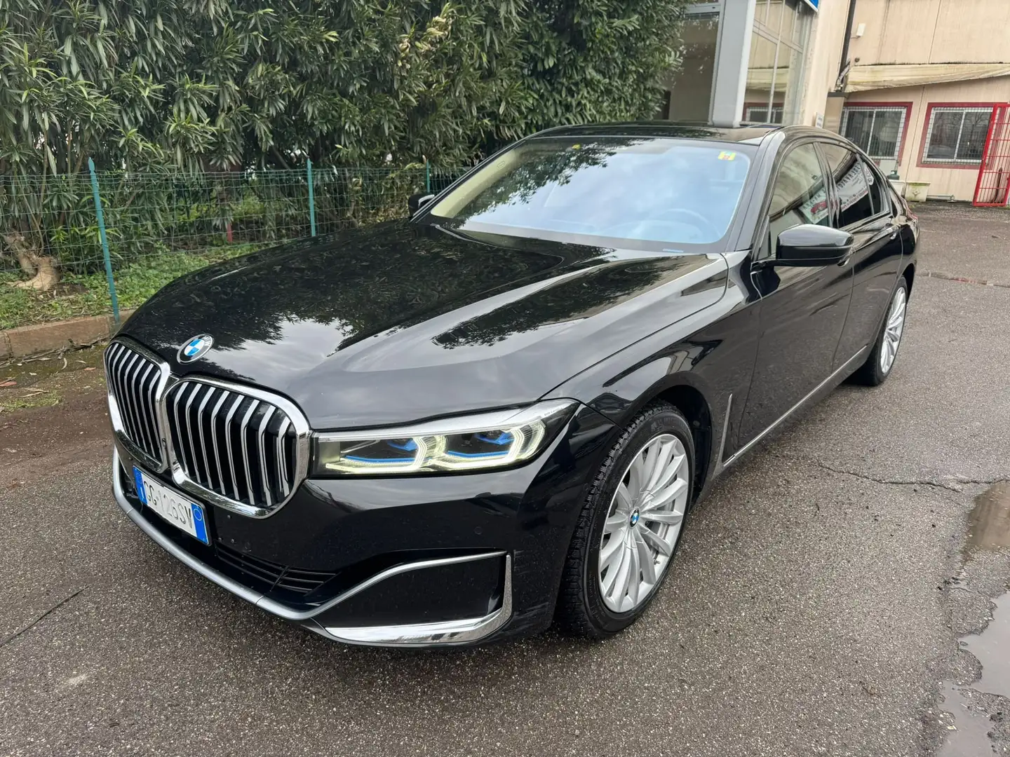 BMW 740 740Ld xdrive auto Fekete - 1