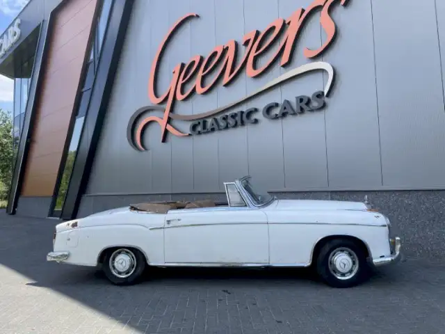Mercedes-Benz 220 220SE Ponton Cabriolet handgeschakeld