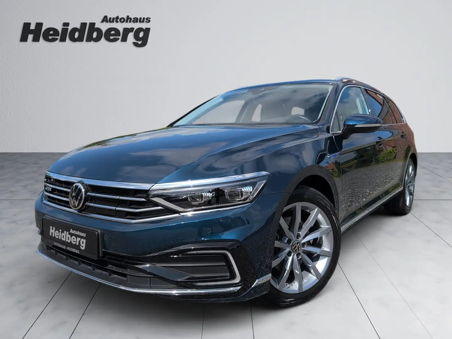 Volkswagen Passat Variant Plug-In-Hybrid GTE 18" IQ-Matrix AHK-schw. Virtual Azul - 1