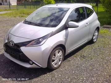 Aygo x-play touch*Klima*Tempomat*Kamera*Tüv neu*