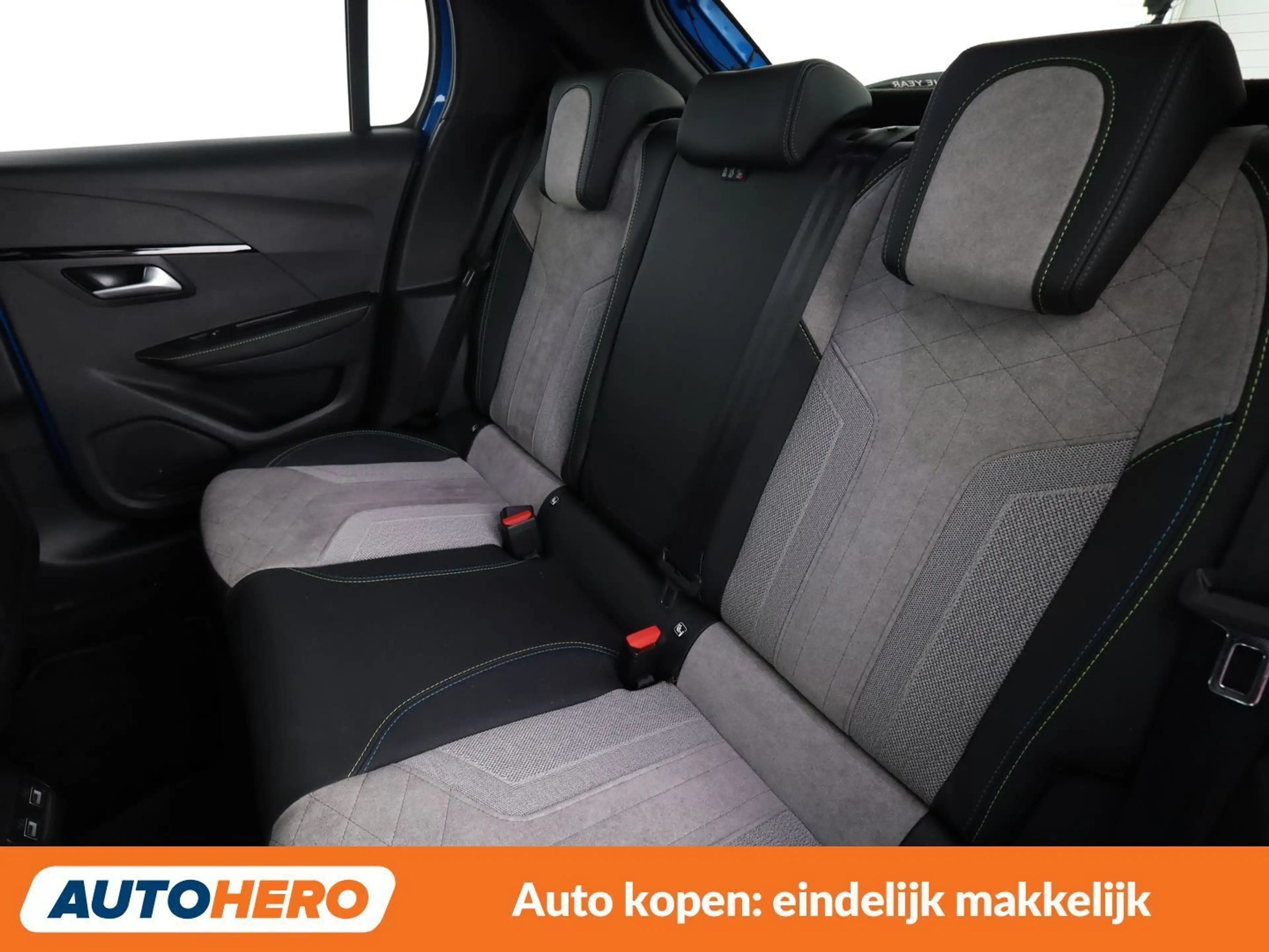 Peugeot e-208 electric drive 100 kW e GT — photo 14