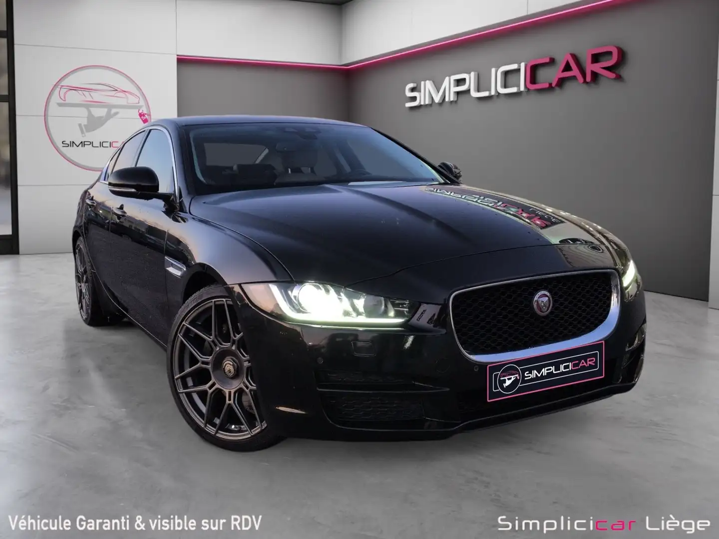 Jaguar XE XE 2.0 D E-Performance Business Ed.R-Sport Noir - 1