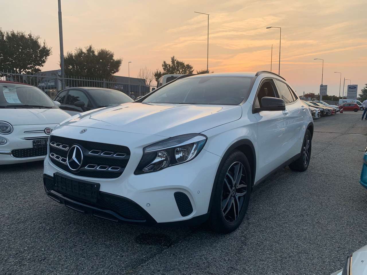 Mercedes-Benz GLA 220 4 matic Urban Aut. Bz