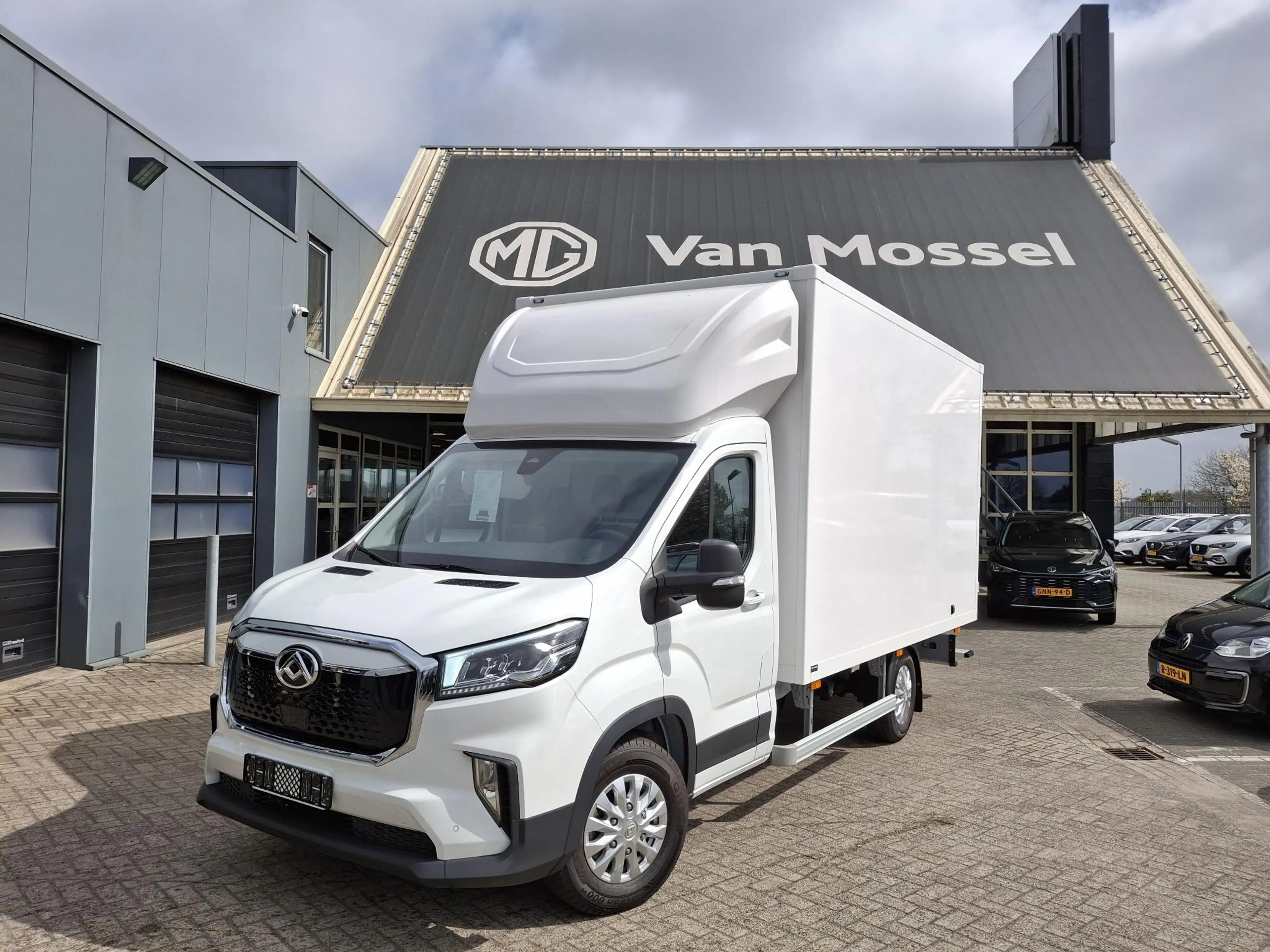Maxus eDeliver 9 L3 65 kWh CityBoX | Openslaande Deuren | Eco Light — photo 2