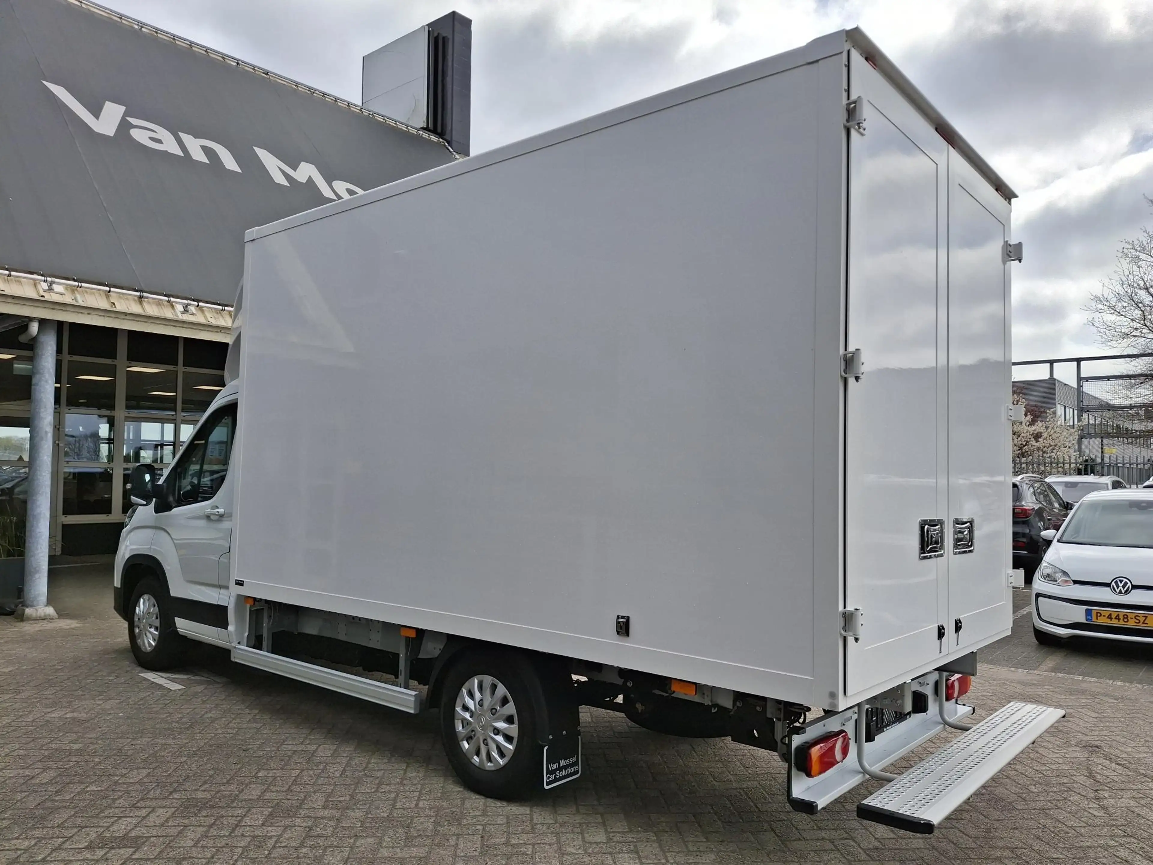 Maxus eDeliver 9 L3 65 kWh CityBoX | Openslaande Deuren | Eco Light — photo 6