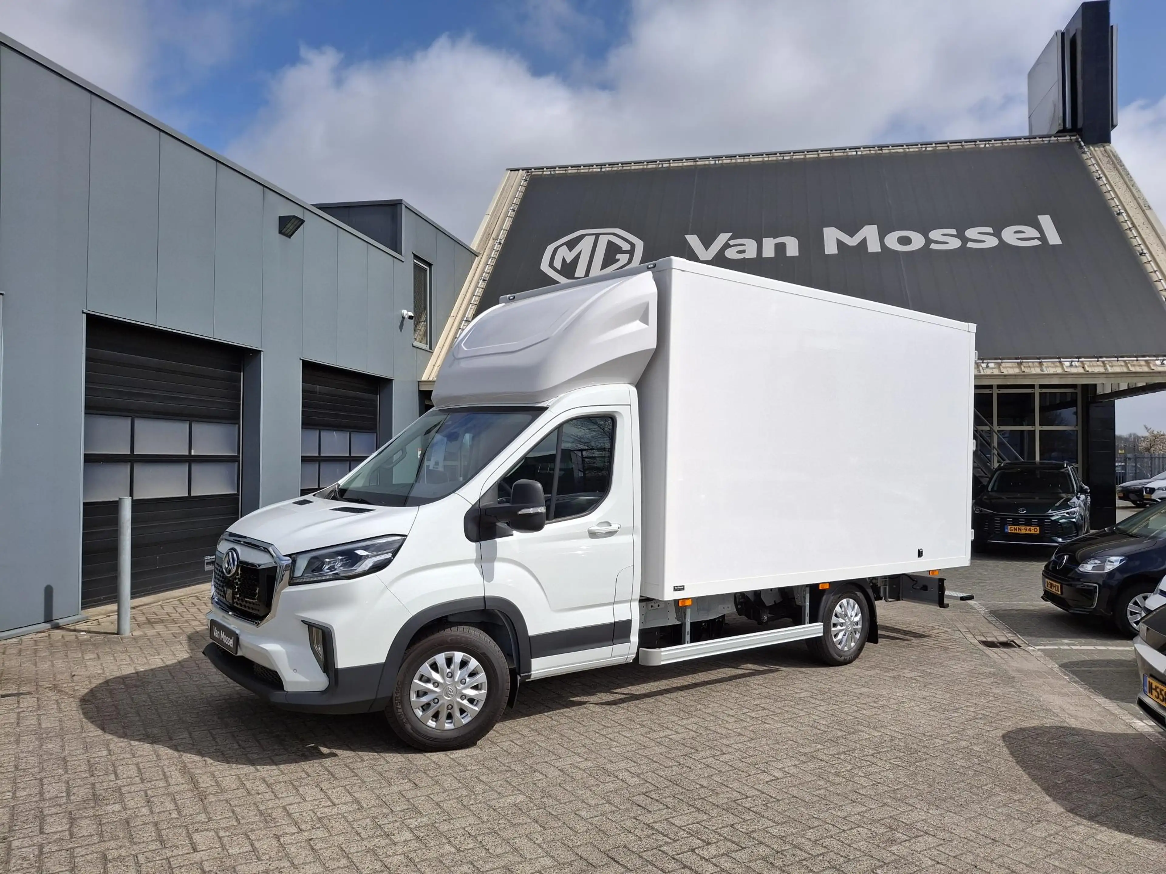 Maxus eDeliver 9 L3 65 kWh CityBoX | Openslaande Deuren | Eco Light — photo 12