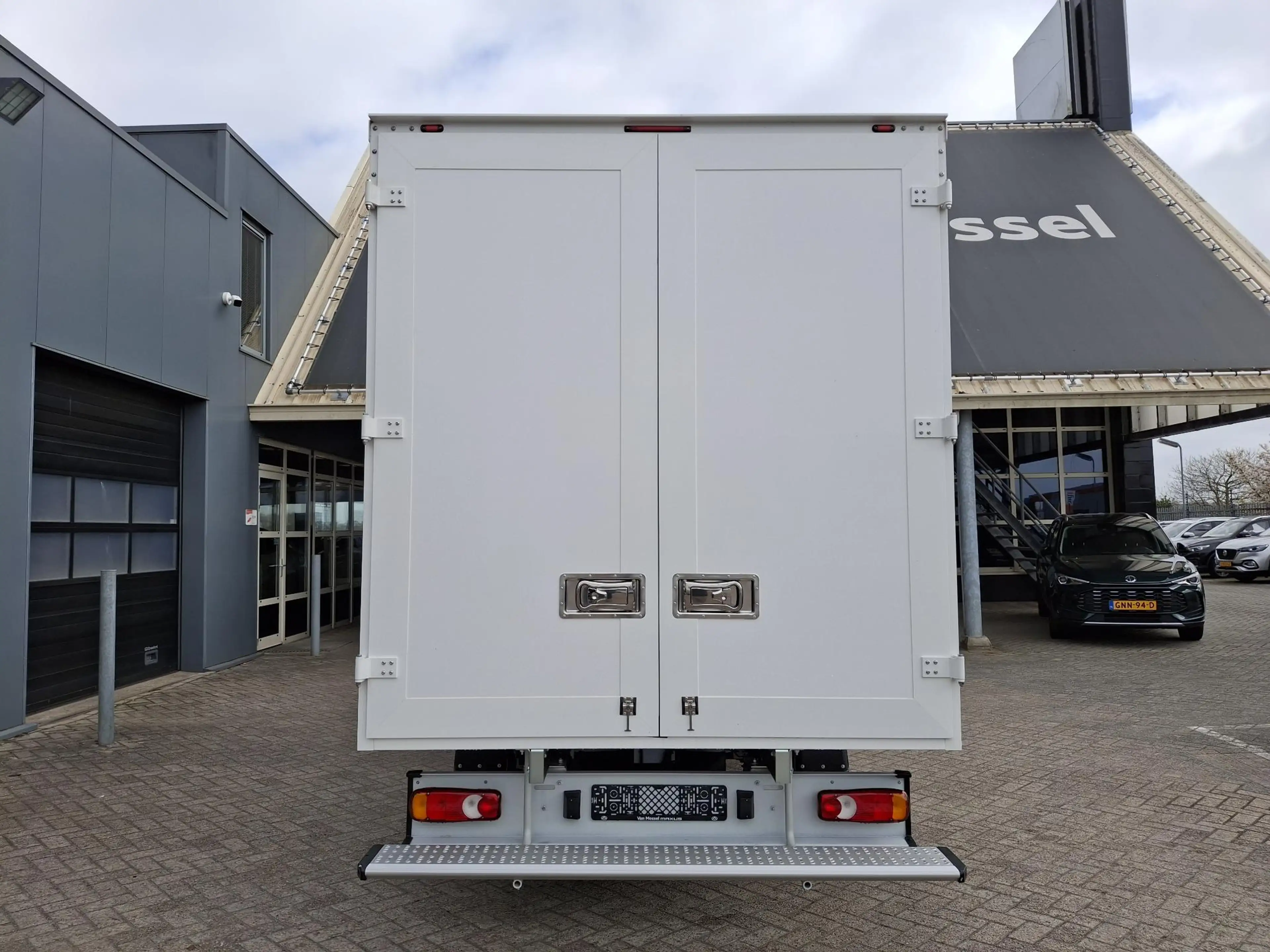 Maxus eDeliver 9 L3 65 kWh CityBoX | Openslaande Deuren | Eco Light — photo 4