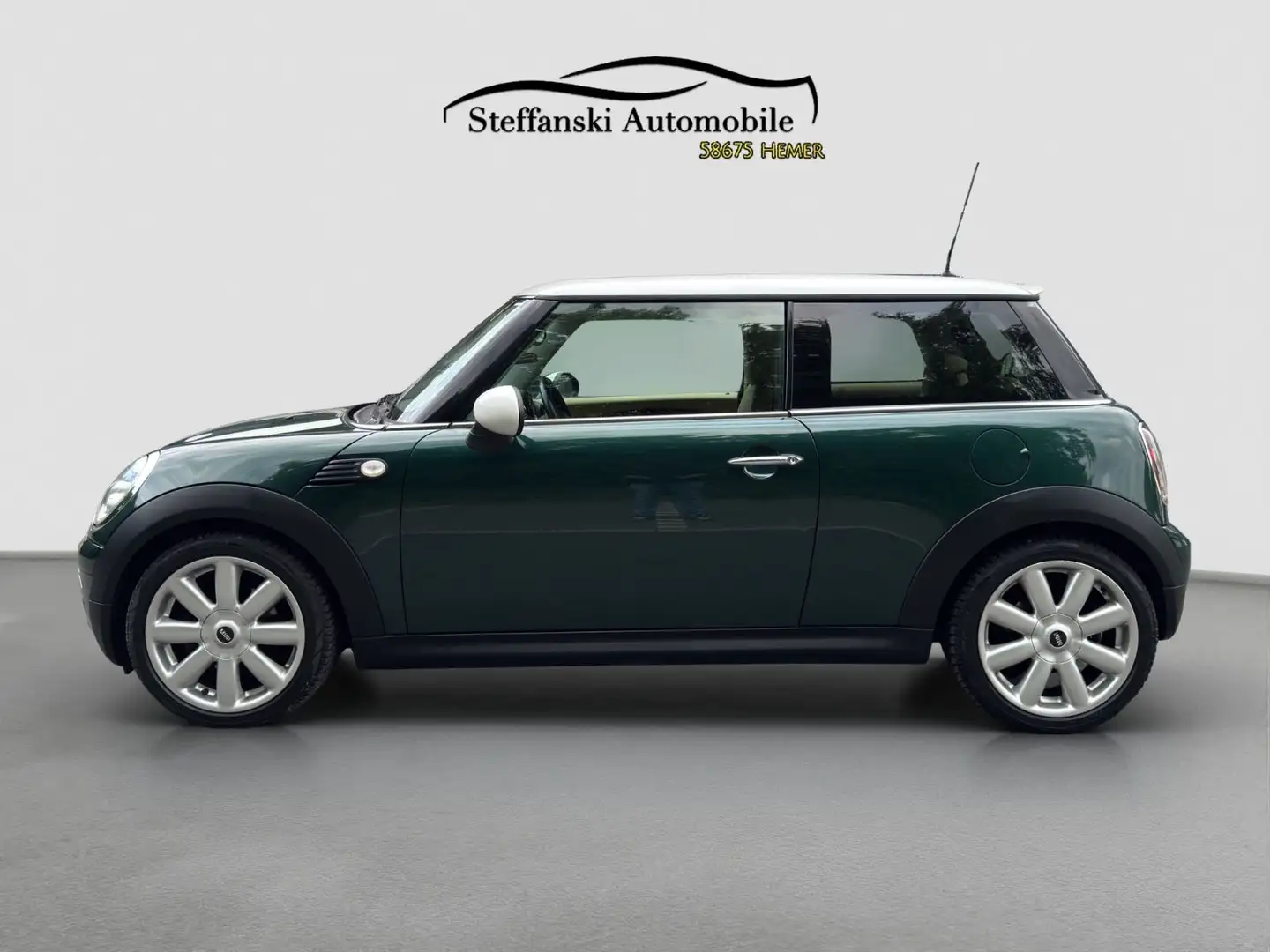 MINI Cooper D COOPER D LEDER/KLIMA/SITZHZG. Verde - 2