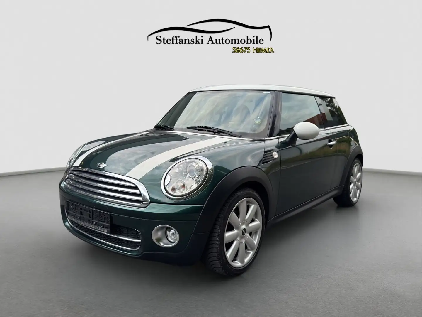 MINI Cooper D COOPER D LEDER/KLIMA/SITZHZG. Verde - 1