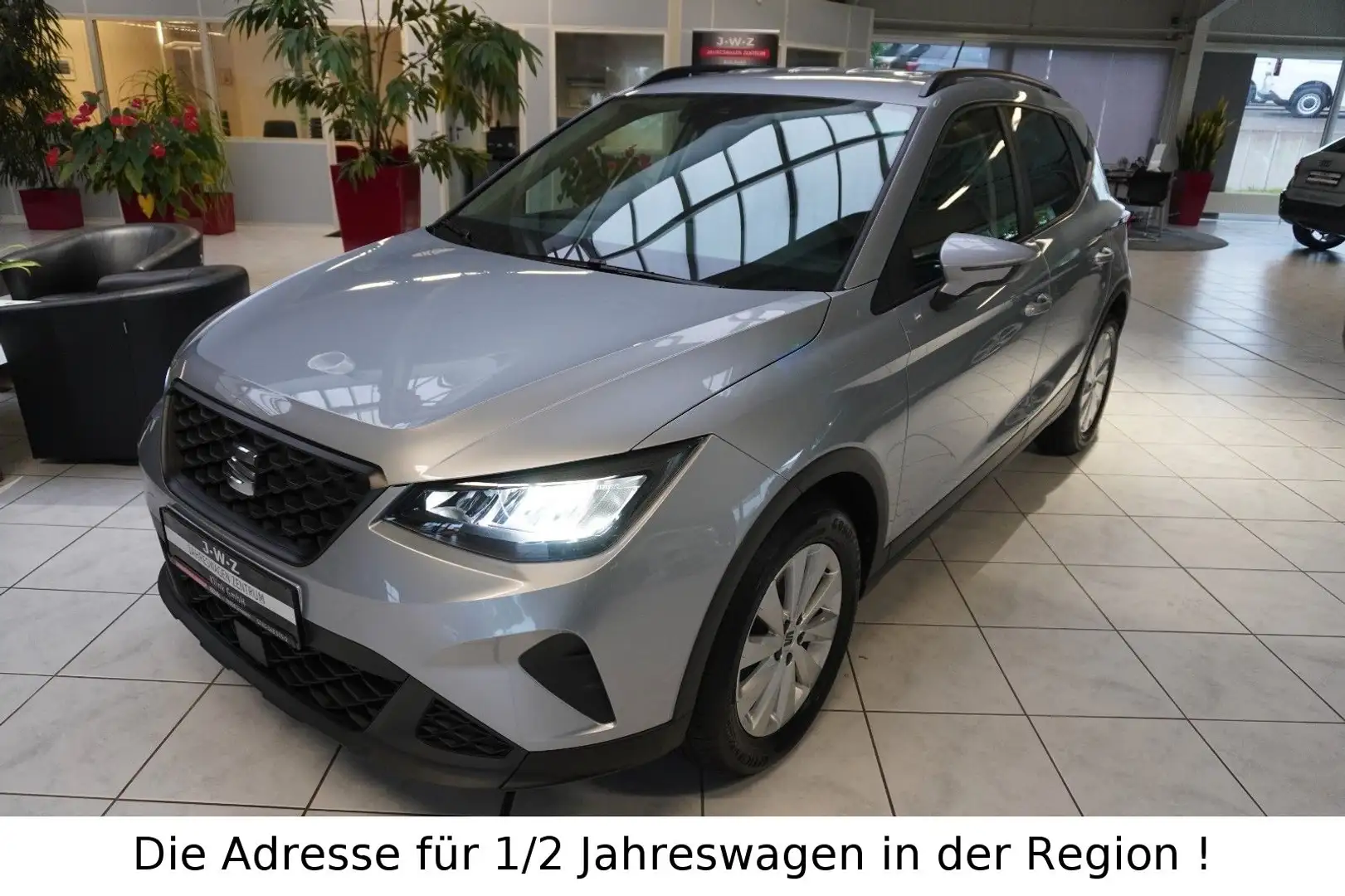 SEAT Arona Move 1.0 TSI DSG*LED*NAVI*ALU* Argento - 1