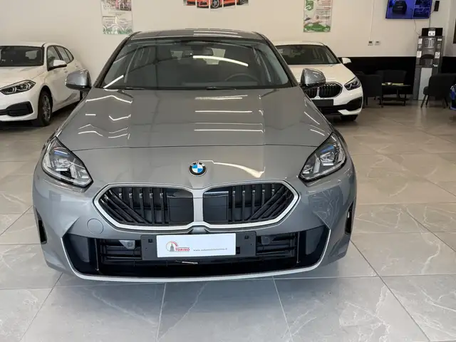 BMW 1 Series view 2