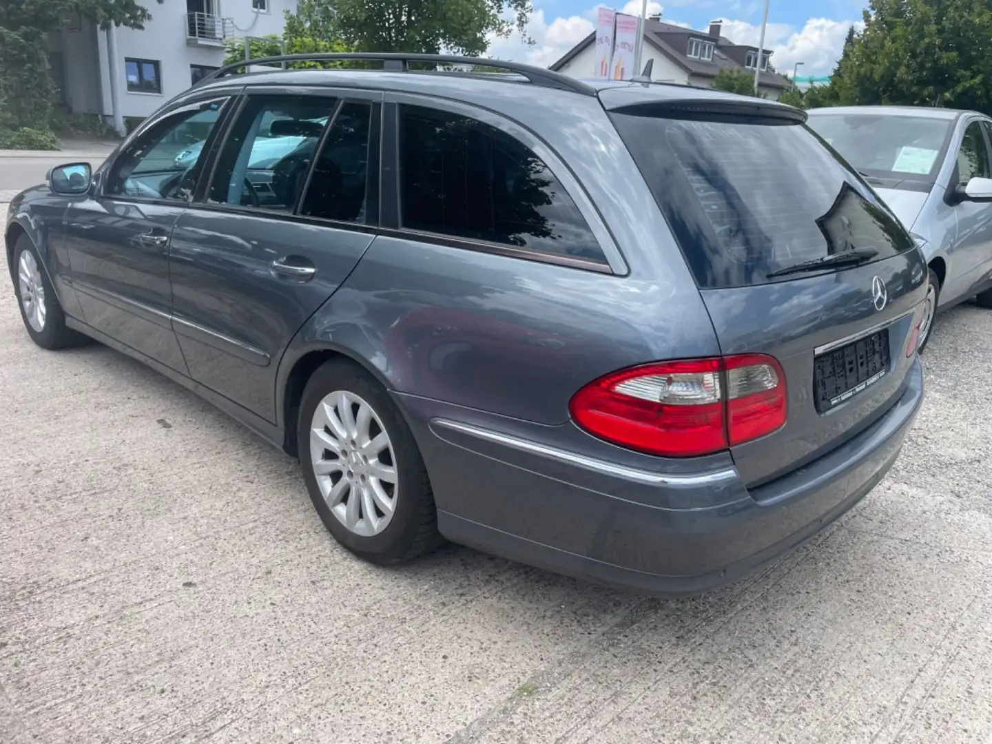Mercedes-Benz E 280 CDI T-Modell KLIMA AHK NAVI !!! Grau - 2