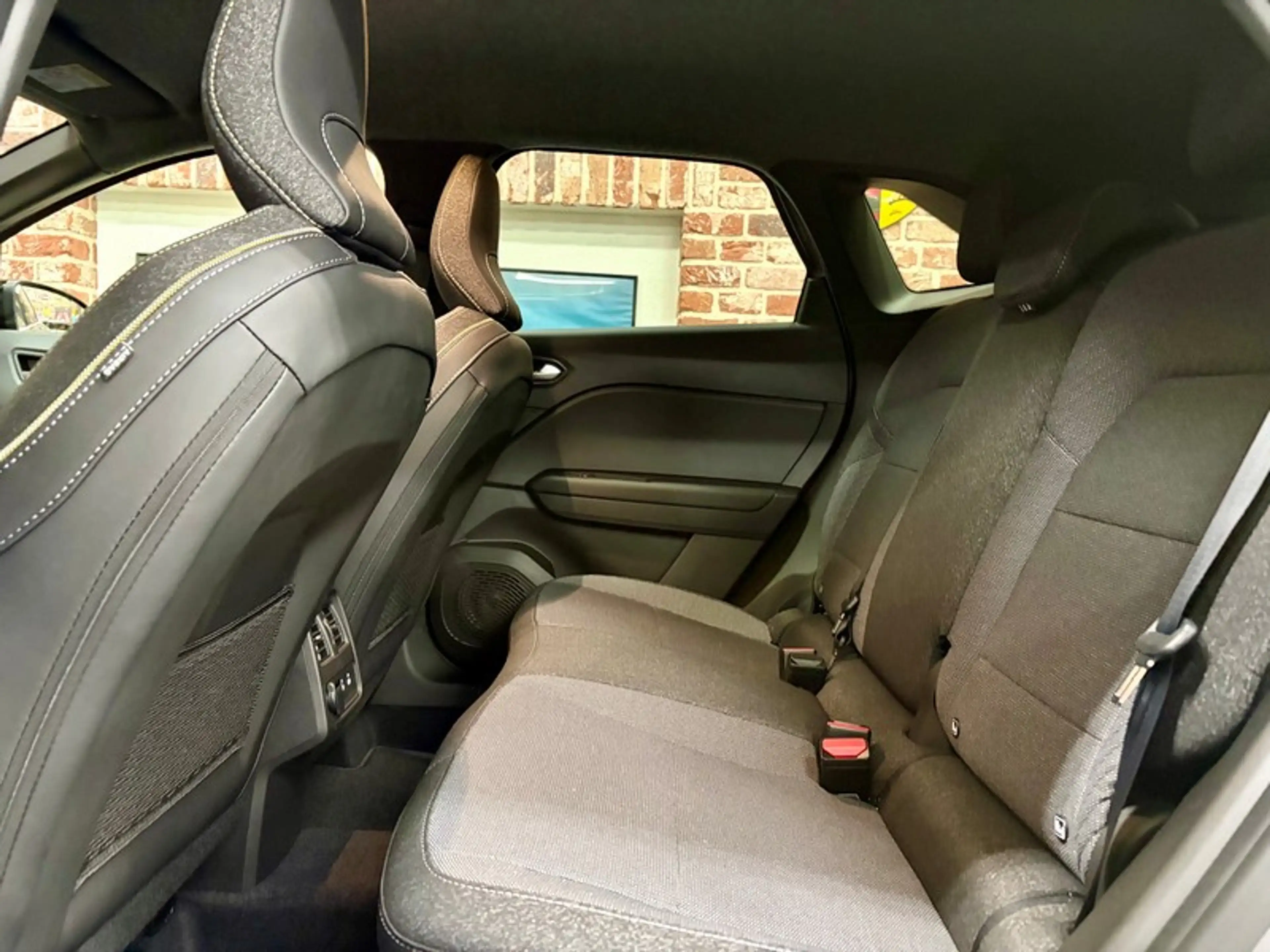 Renault Symbioz Symbioz E-Tech Hybrid 1.8 160cv Auto TECHNO — photo 6