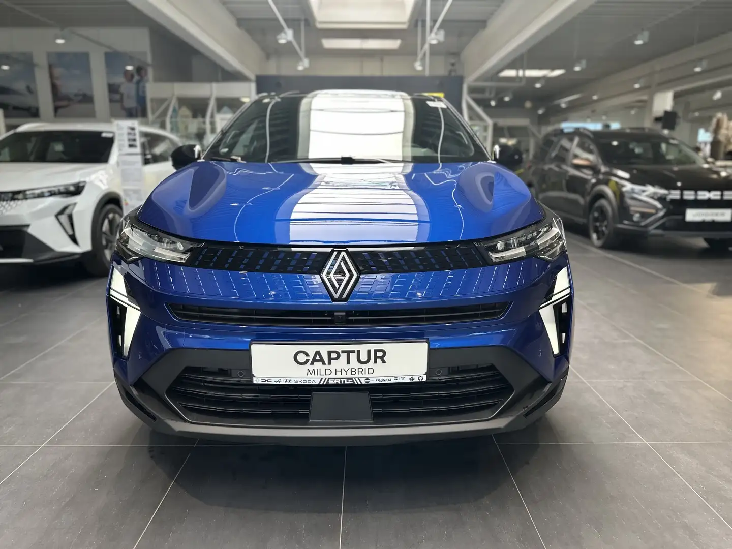 Renault Captur Techno Mild Hybrid 140 Blau - 2