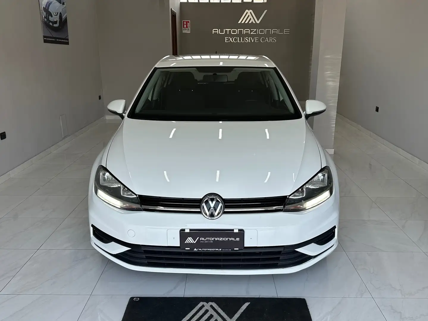 Volkswagen Golf 5p 1.0 tsi Trendline Tech Bianco - 2