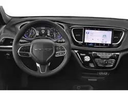 Chrysler Pacifica 2026 — фото 11