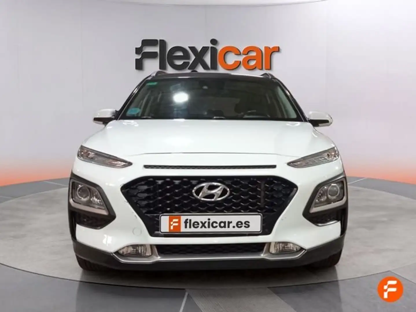 Hyundai KONA 1.0 TGDI Essence 4x2 Blanco - 2
