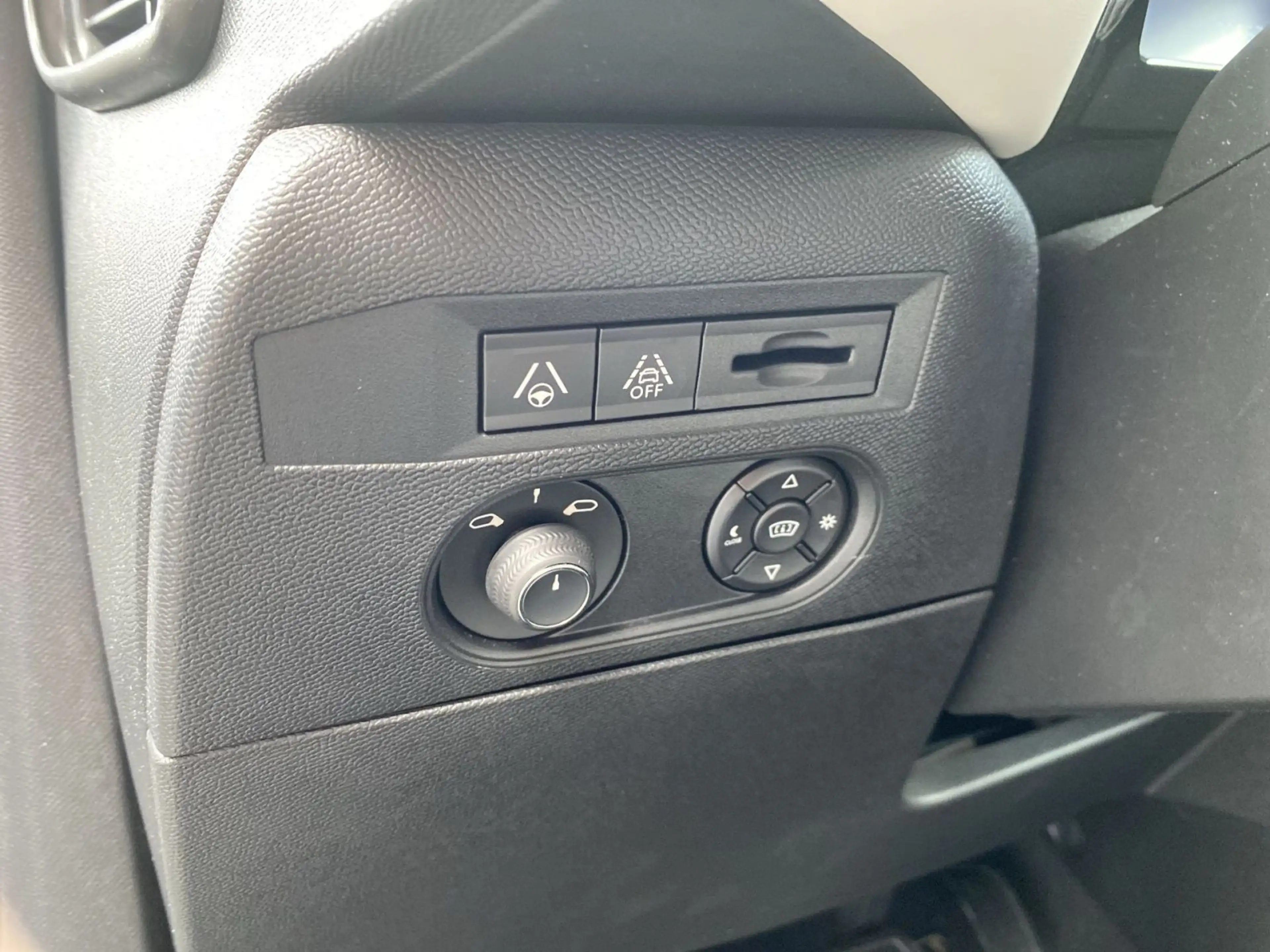 DS Automobiles DS 3 Klimaaut.|NAVI|SHZ|Einparkhilfe|CarPlay|LED| — photo 12