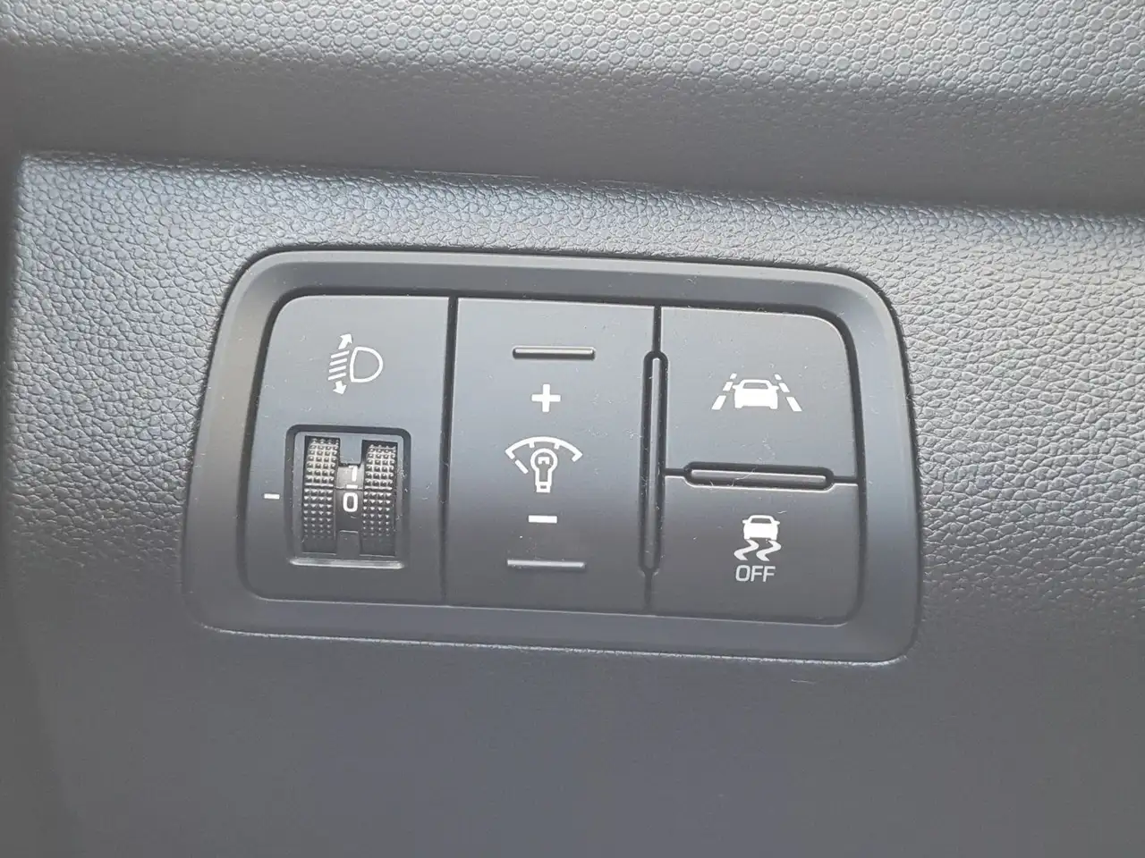 Hyundai i20 *Automatik*Navi*Rkamera*SHZ*LHZ*PDC*CarPlay*, миниатюра 21