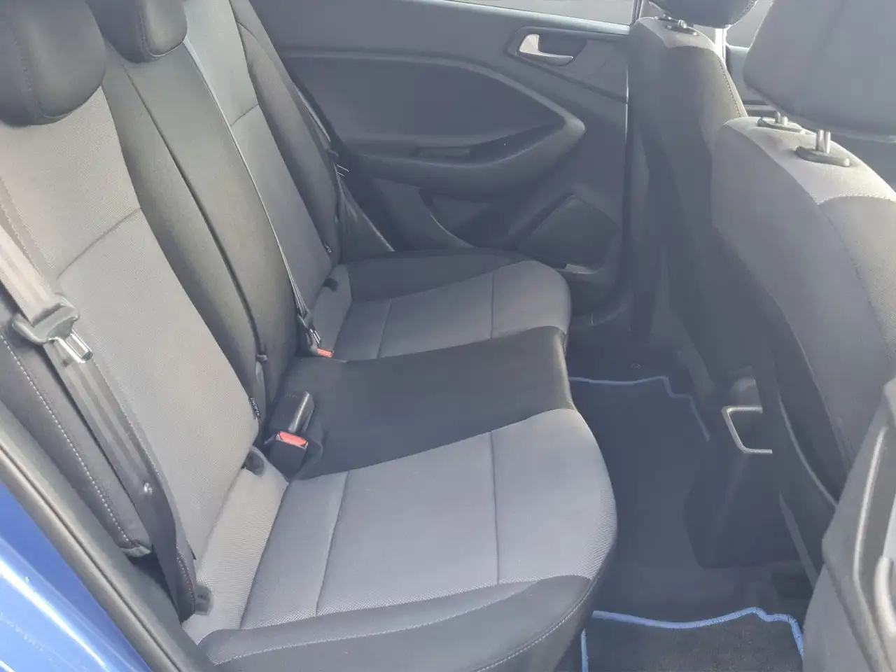 Hyundai i20 *Automatik*Navi*Rkamera*SHZ*LHZ*PDC*CarPlay*, миниатюра 8