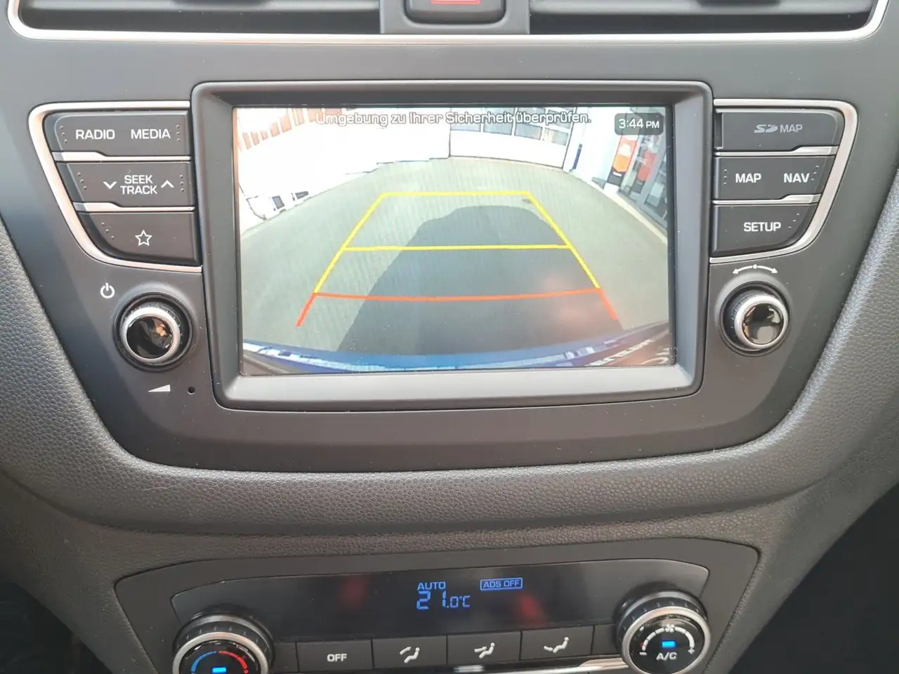 Hyundai i20 *Automatik*Navi*Rkamera*SHZ*LHZ*PDC*CarPlay*, миниатюра 16