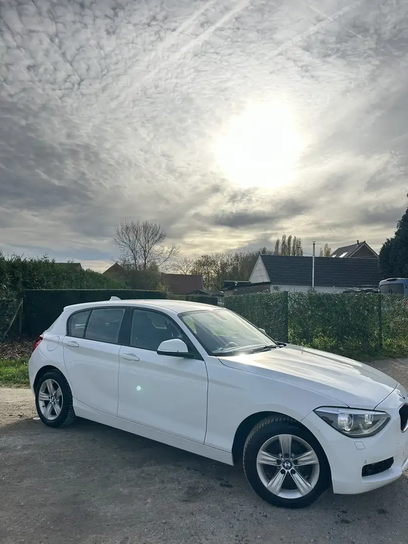BMW 114 114i - 2