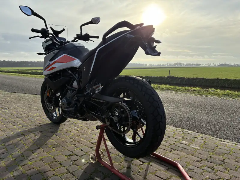 KTM 390 Adventure - foto 2