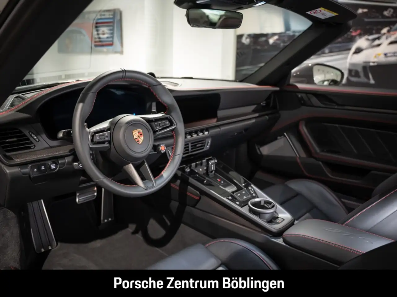 Porsche 992 911 Carrera 4 GTS Cabrio Burmester Clubleder 5