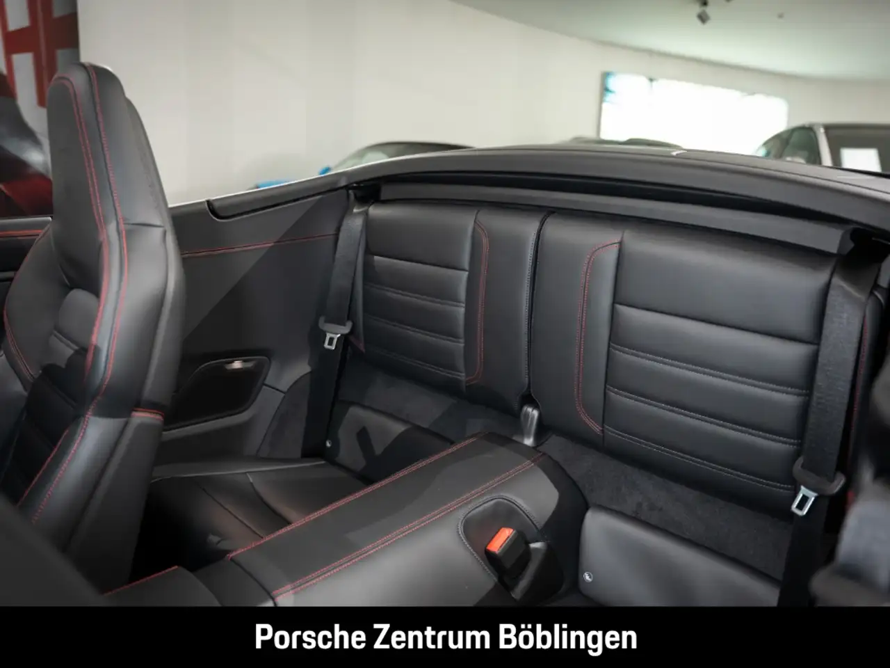 Porsche 992 911 Carrera 4 GTS Cabrio Burmester Clubleder 8