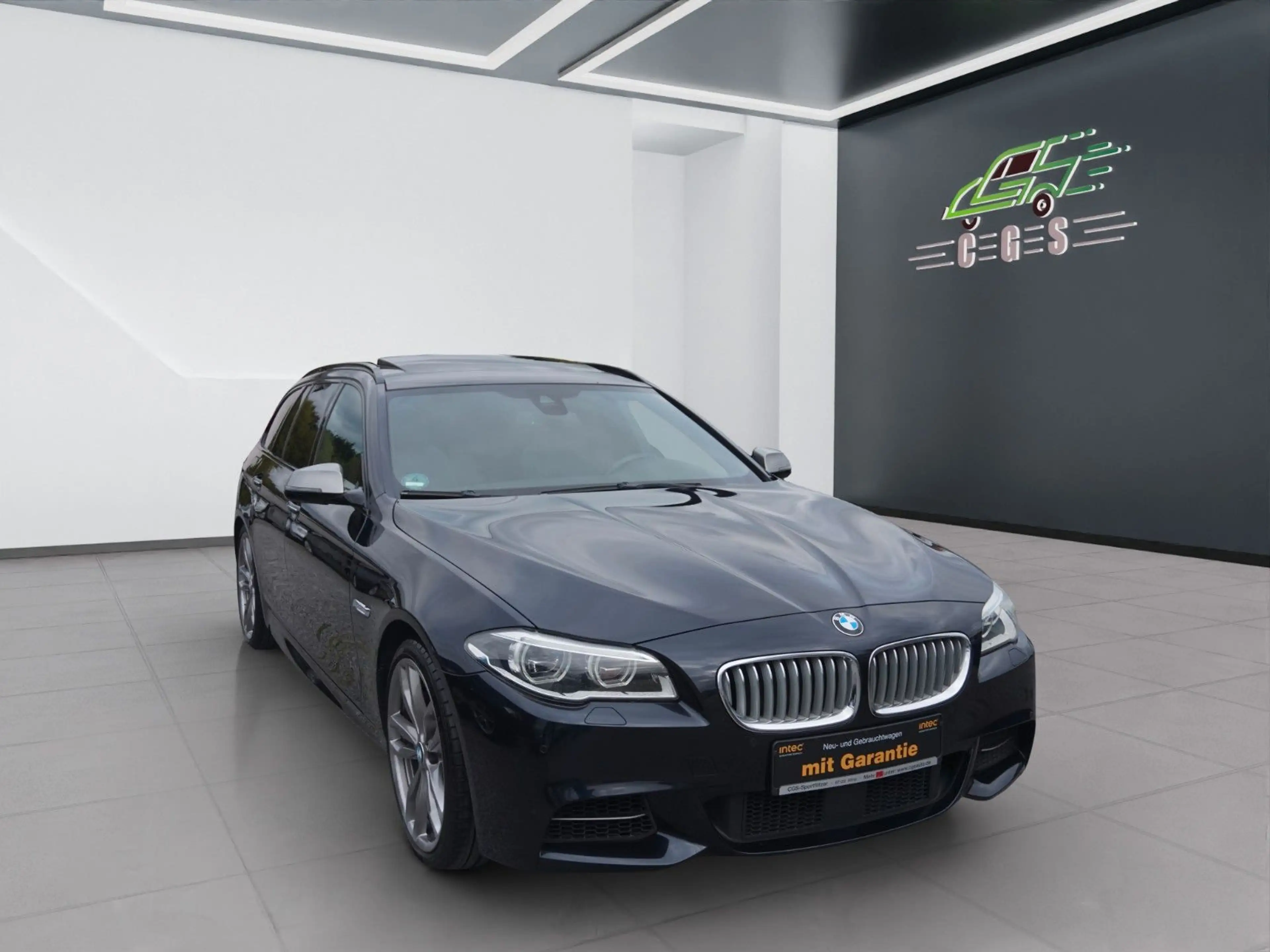BMW 550 d Touring xDrive*PAN~H&K~Nappa L~98% Voll — photo 5