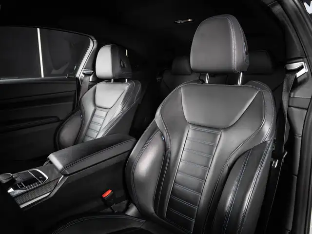 BMW 4 Series view 11