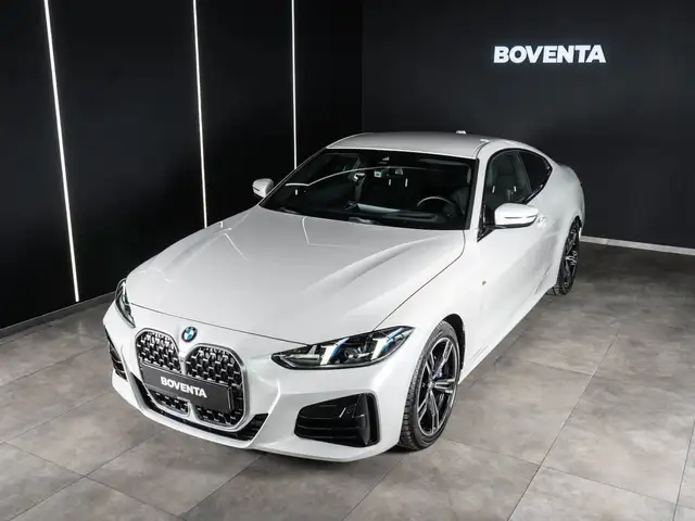 BMW 4 Series view 2