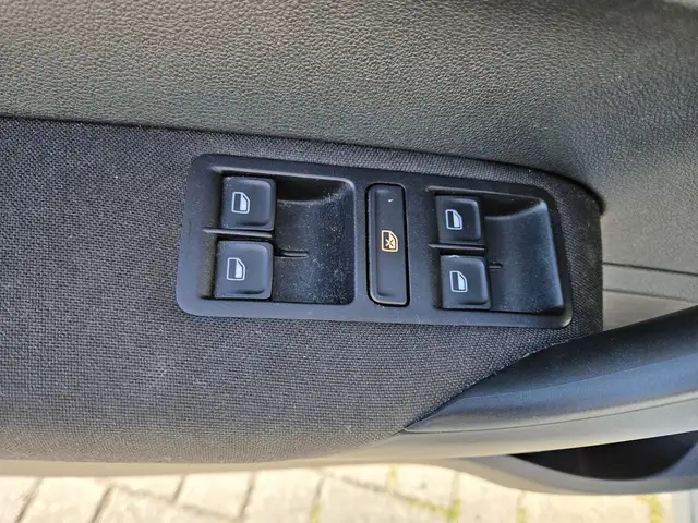 Volkswagen Polo view 7
