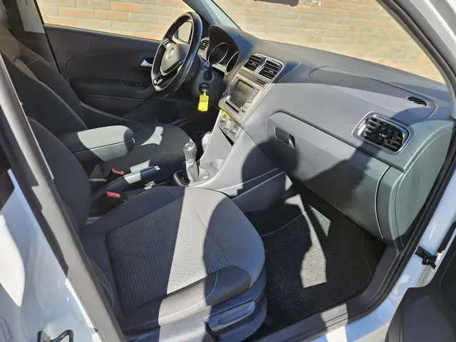 Volkswagen Polo view 25