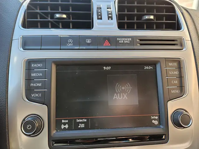 Volkswagen Polo view 11