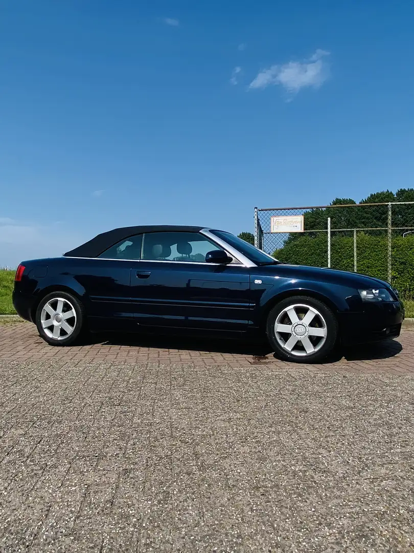 Audi A4 Cabriolet 2.4 V6 - 2
