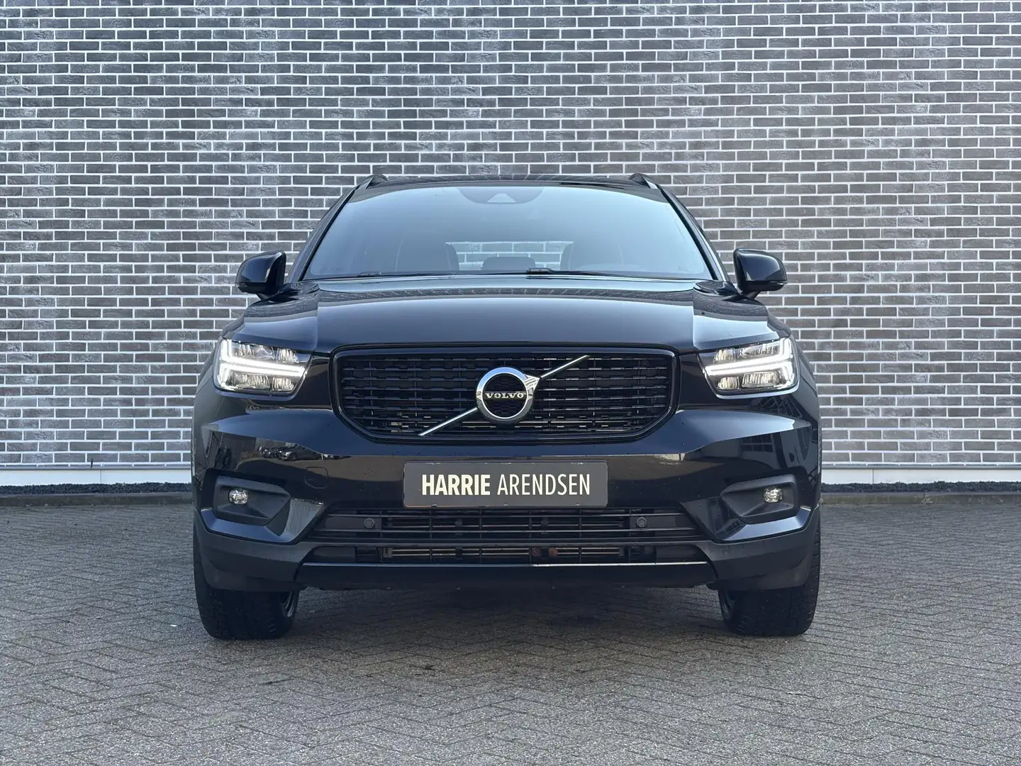 Volvo XC40 1.5 T5 Recharge R-Design | Adaptieve Cruise Contro Zwart - 2