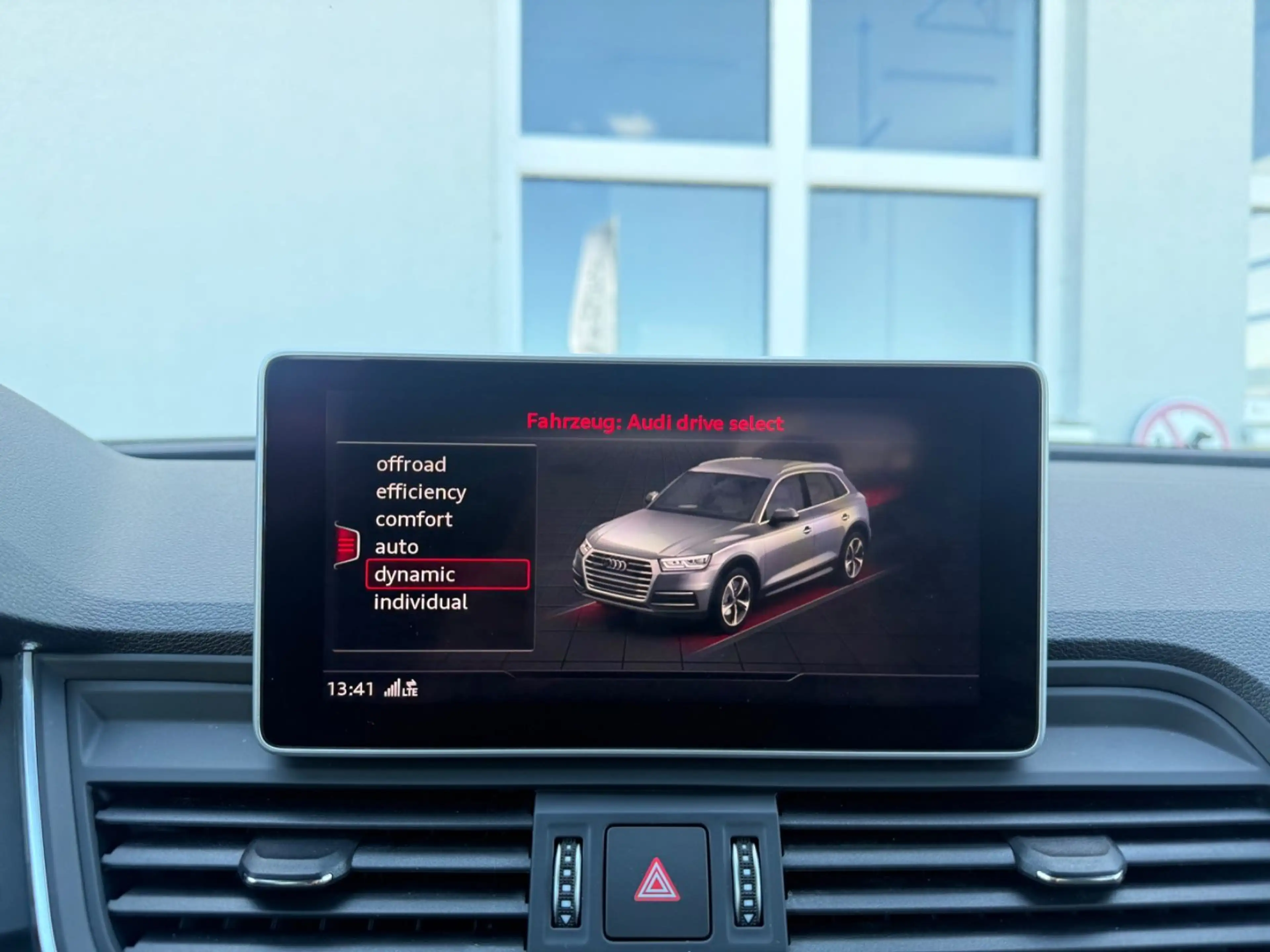 Audi SQ5 3.0 TDI Quattro Mild-Hybrid*PANO*MEMORY*B&O* — photo 11