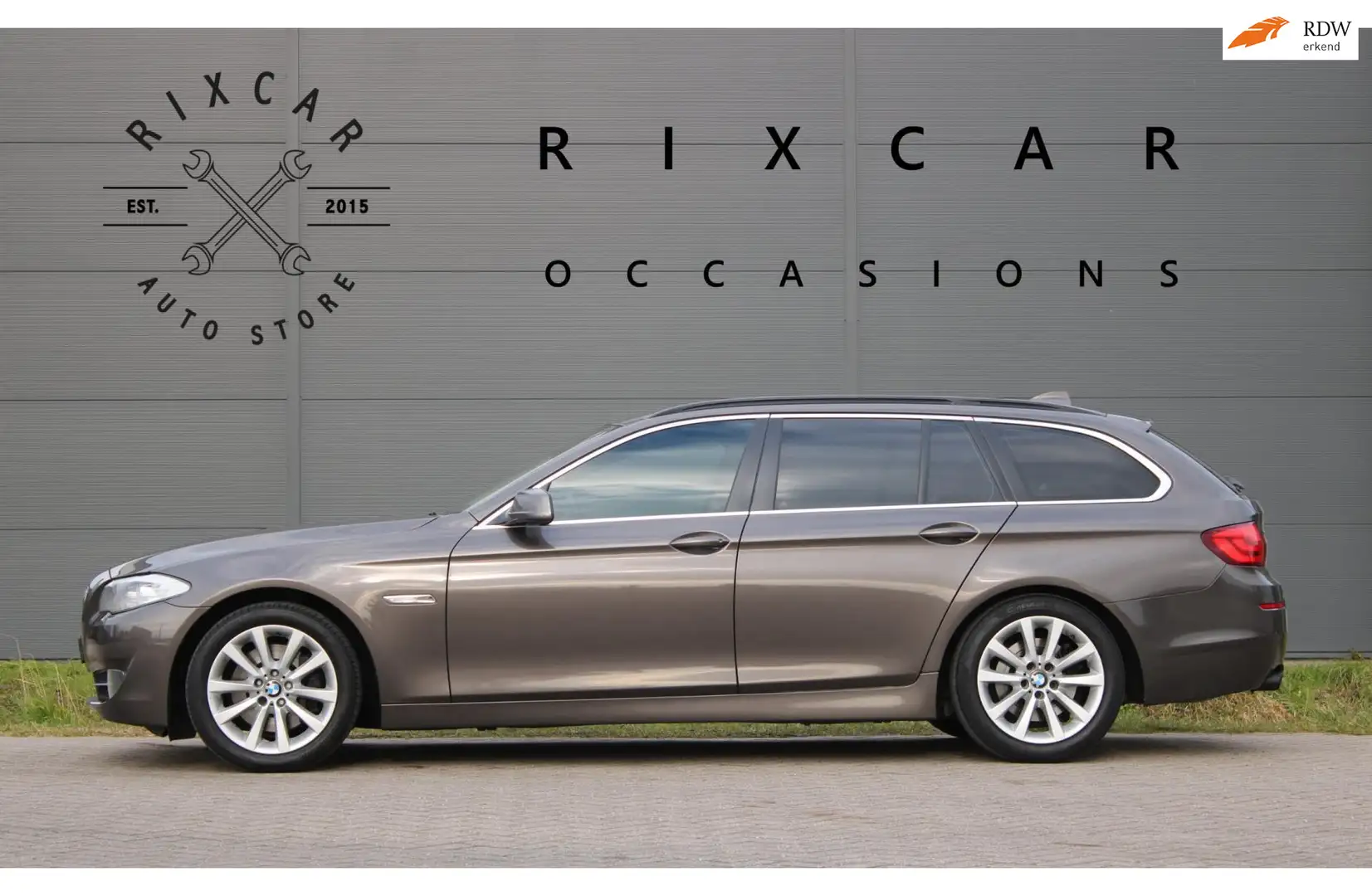 BMW 530 5-serie Touring 530i High Executive Automaat 272PK Brun - 1