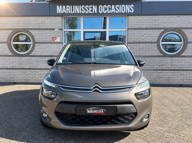 Citroen C4 Picasso view 5