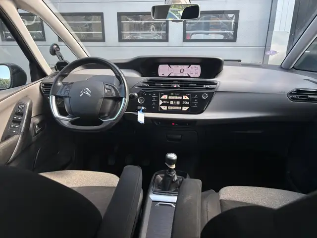 Citroen C4 Picasso view 7