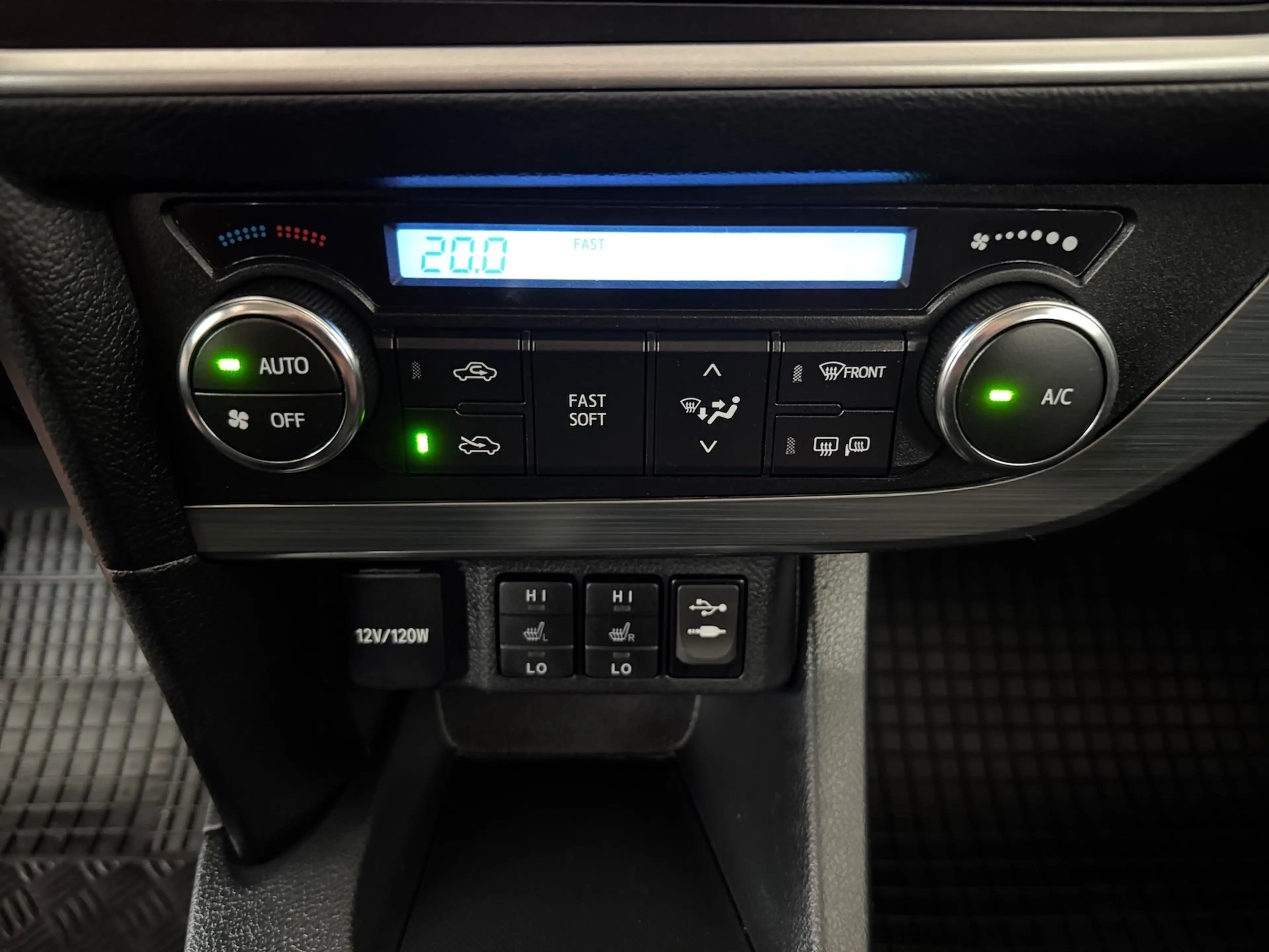 Toyota Auris Start Edition Navi*Kamera*AHK*SHZ*Tempomat* — photo 9
