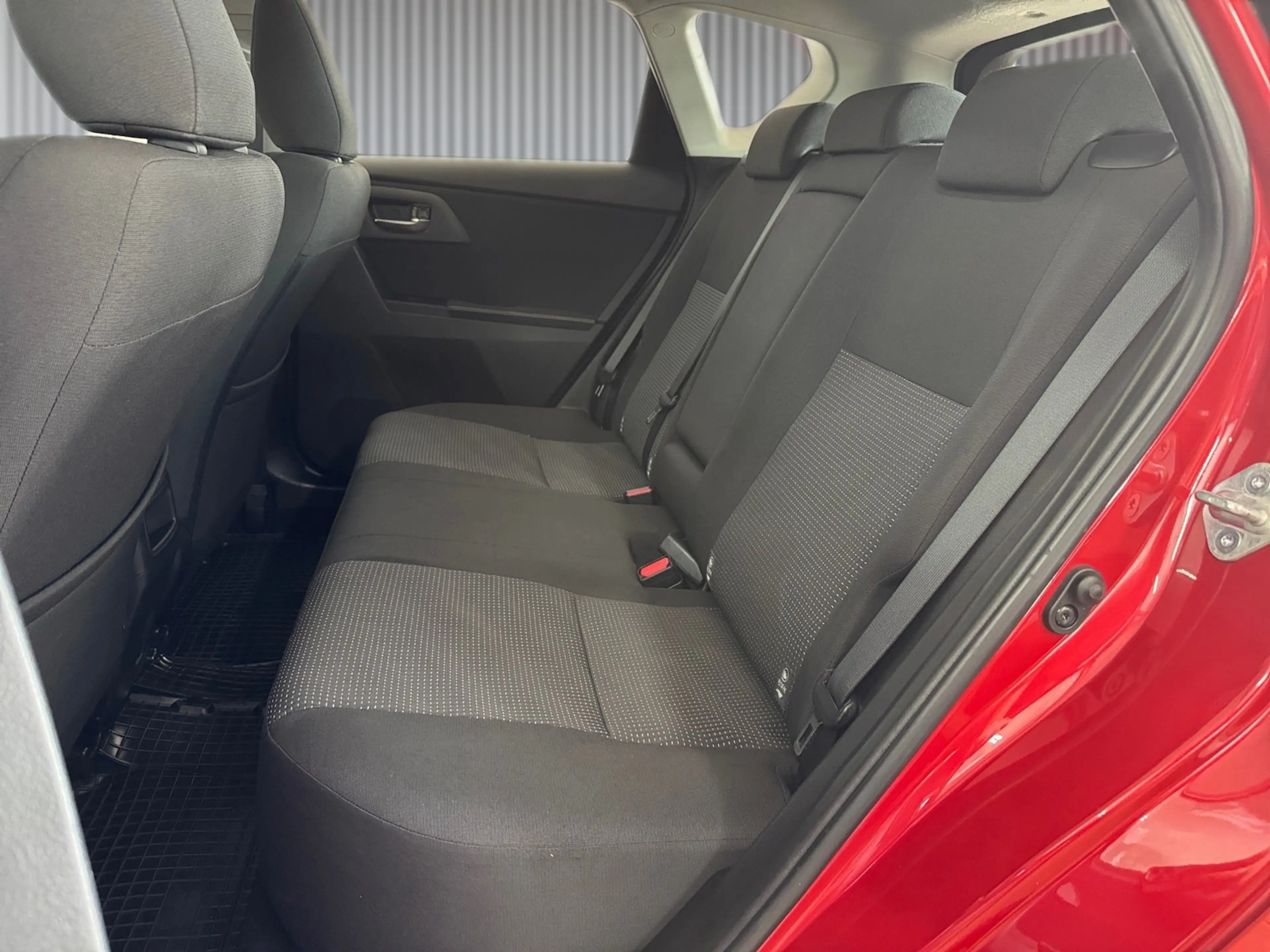 Toyota Auris Start Edition Navi*Kamera*AHK*SHZ*Tempomat* — photo 10