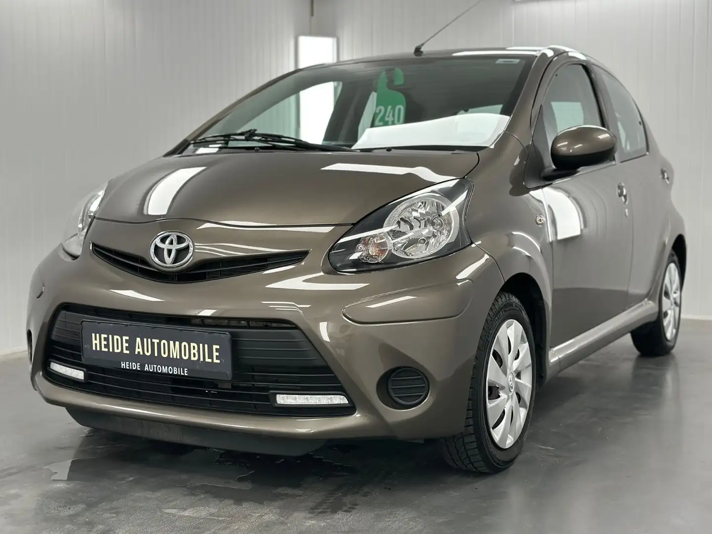 Toyota AYGO Cool Go Navigation Klima 2. Hand - 1