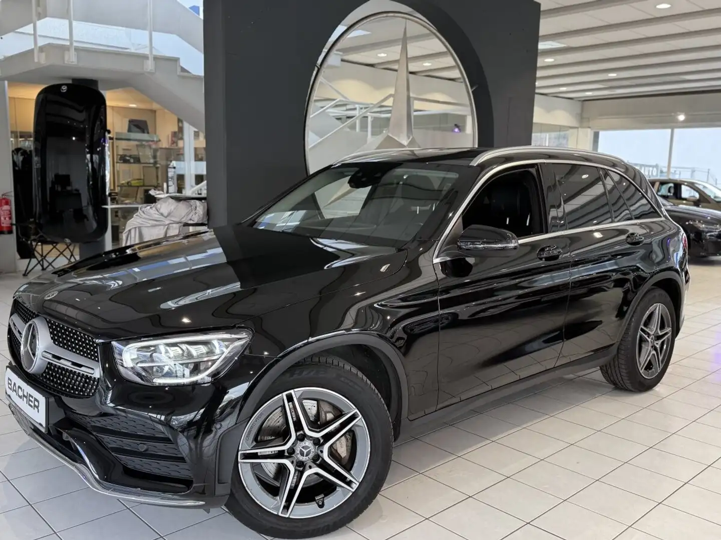 Mercedes-Benz GLC 200 d AMG-LINE Fahrassistenzpaket Schwarz - 2