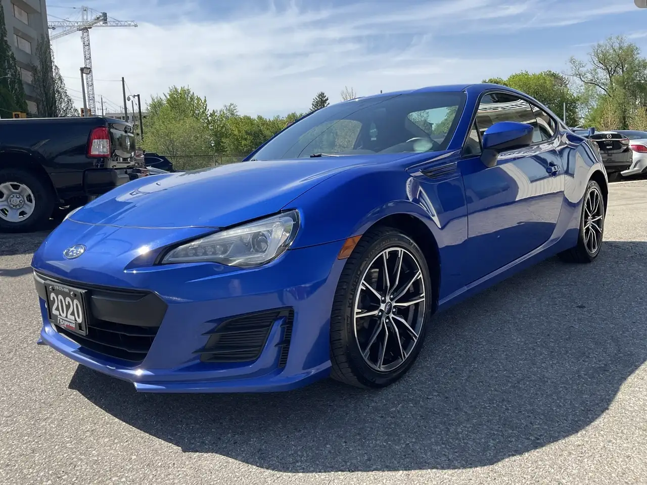 Subaru BRZ снимка Subaru BRZ