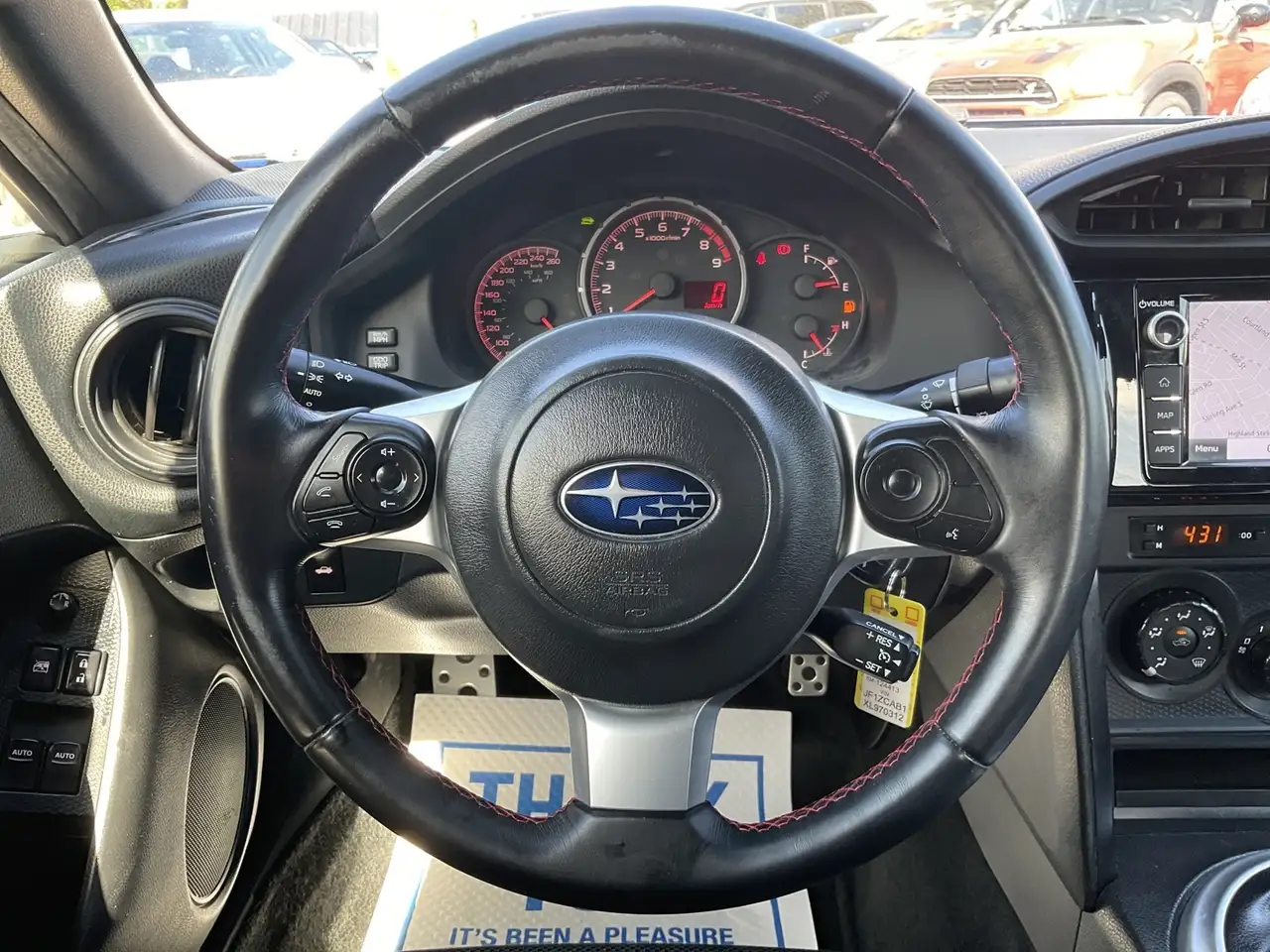Subaru BRZ снимка Subaru BRZ
