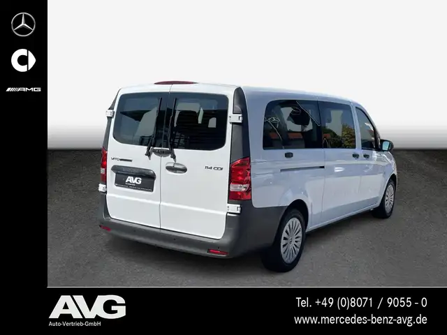 Mercedes-Benz Vito view 3